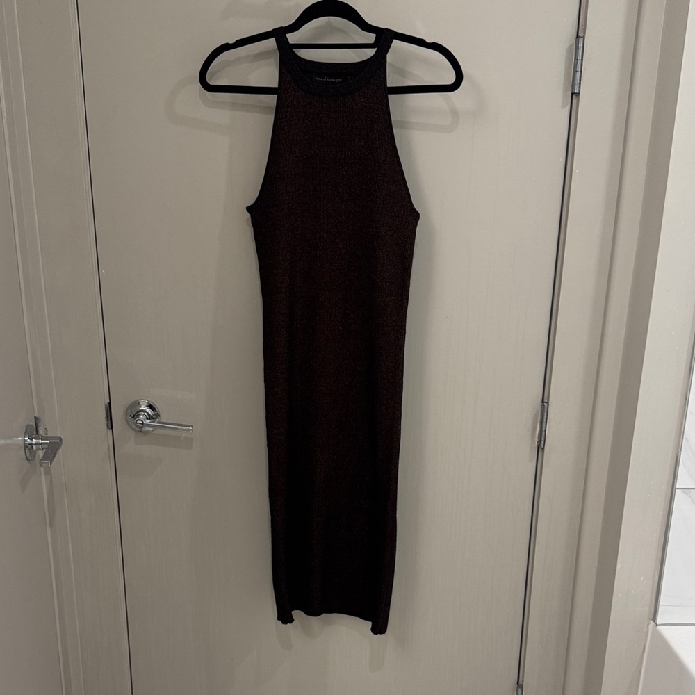 House of Harlow 1960 Black Midi Dress